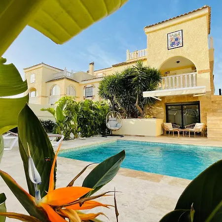 Casa Azure Holiday home
