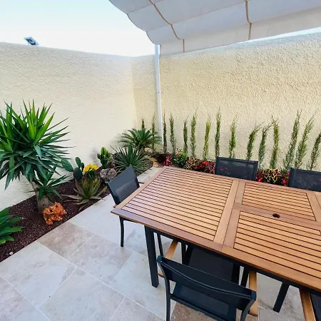 Holiday home Casa Azure *